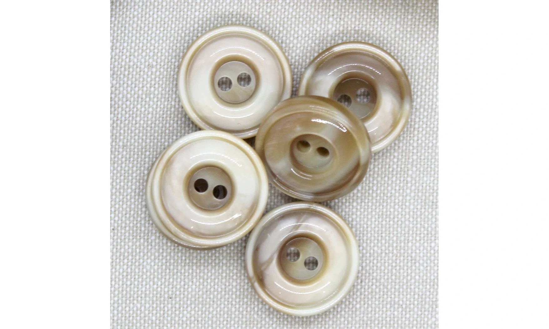 6 Boutons / 22MM / Brun
