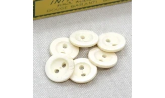 6 boutons / 17MM / Ocre Jaune