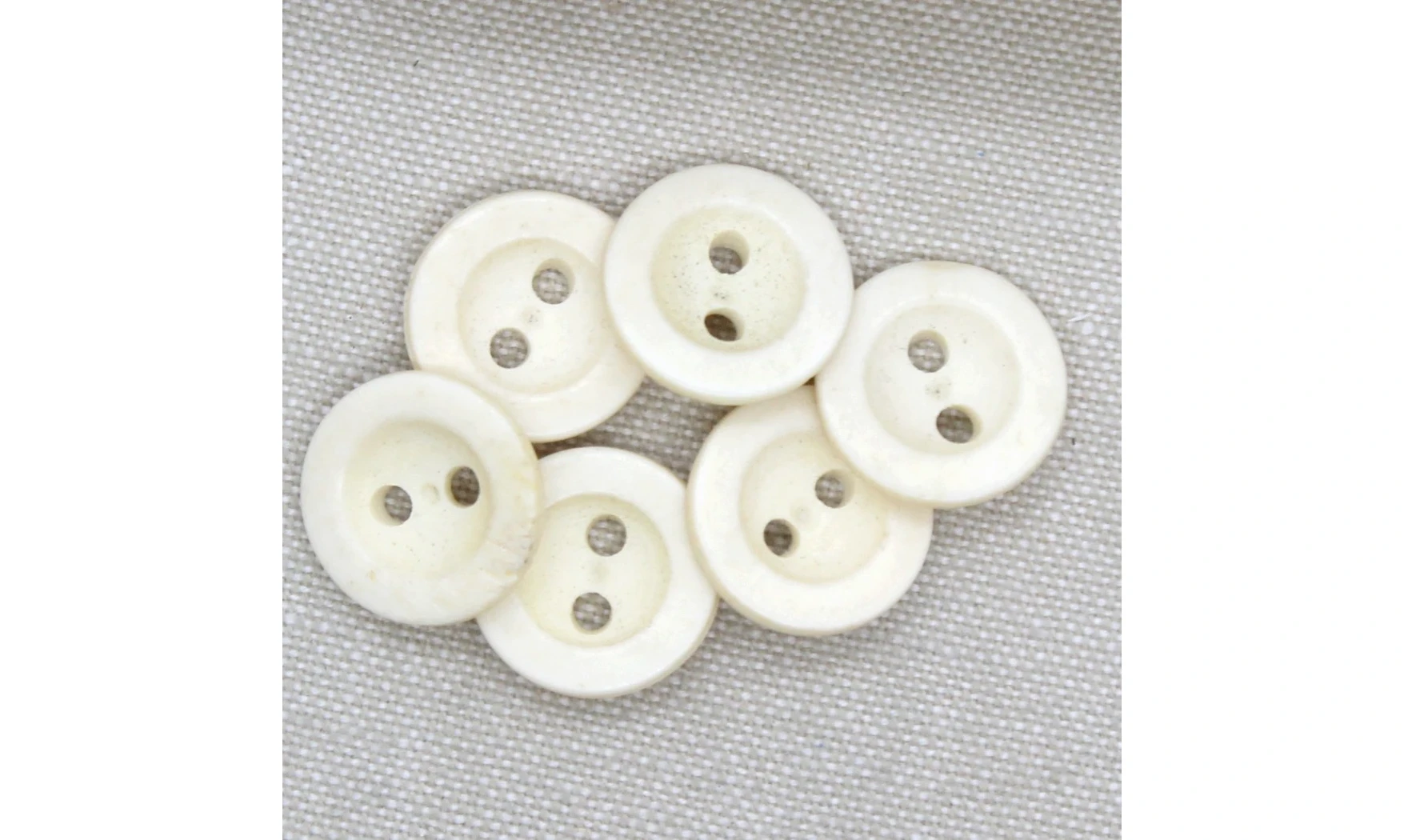 6 boutons / 17MM / Ocre Jaune