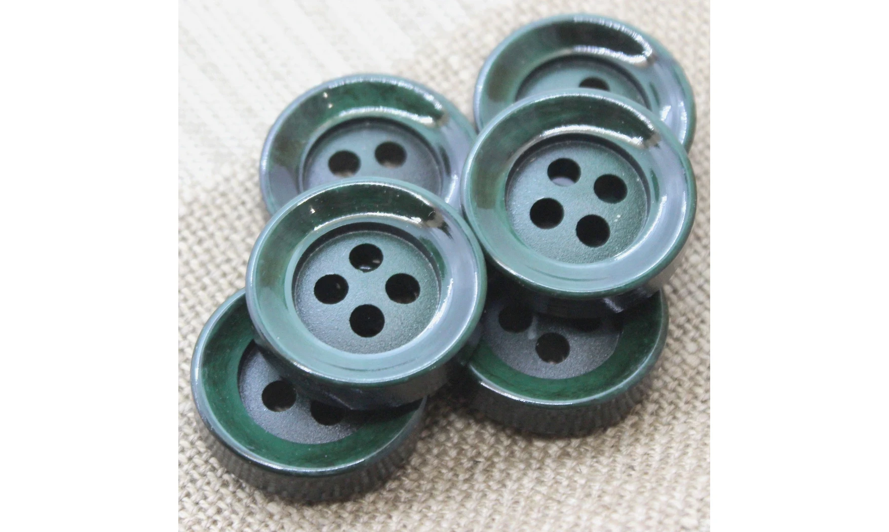 6 boutons / 30MM / Vert bouteille