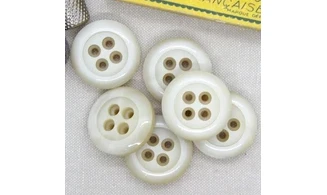 Vintage Button 249B