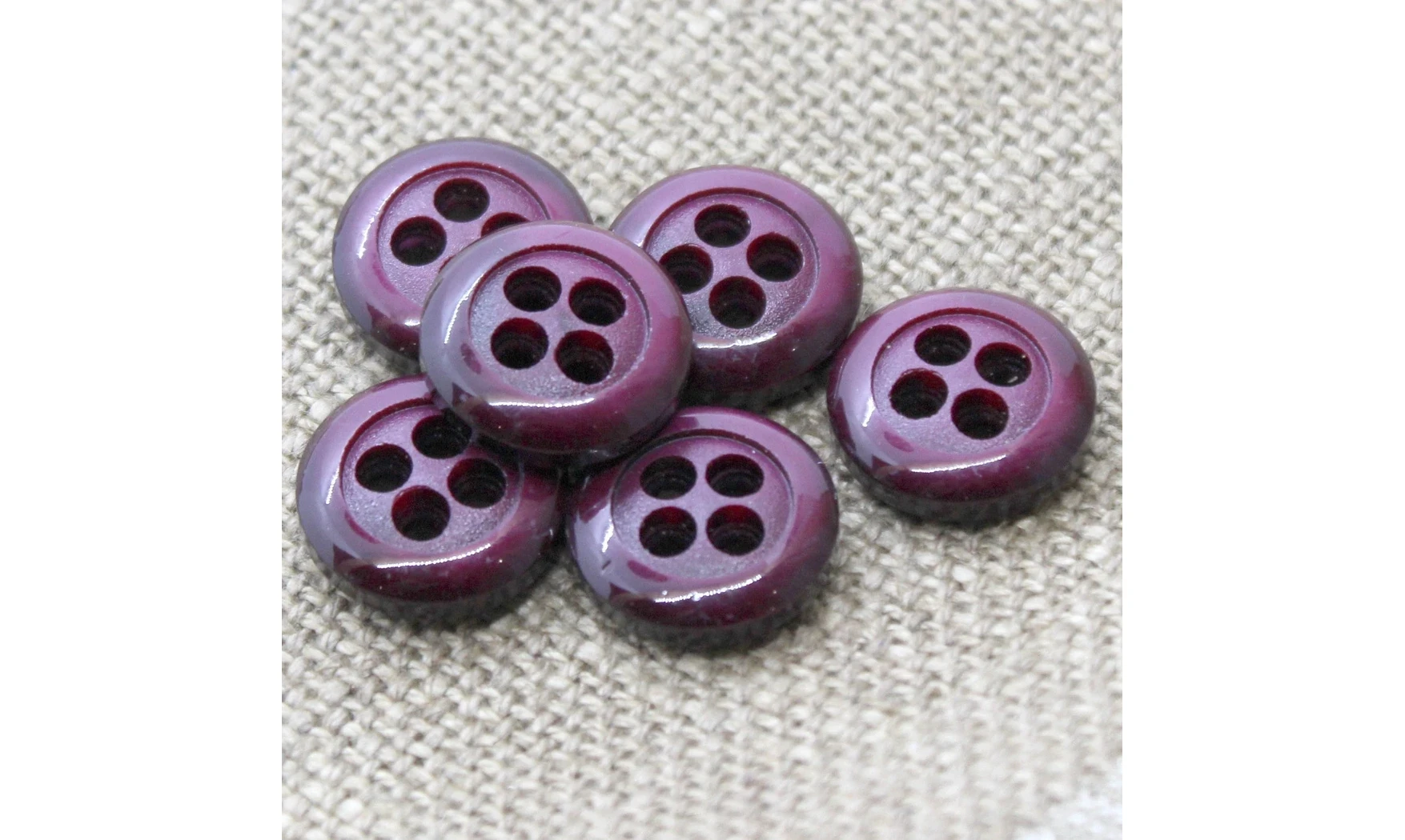 Vintage Button 251B