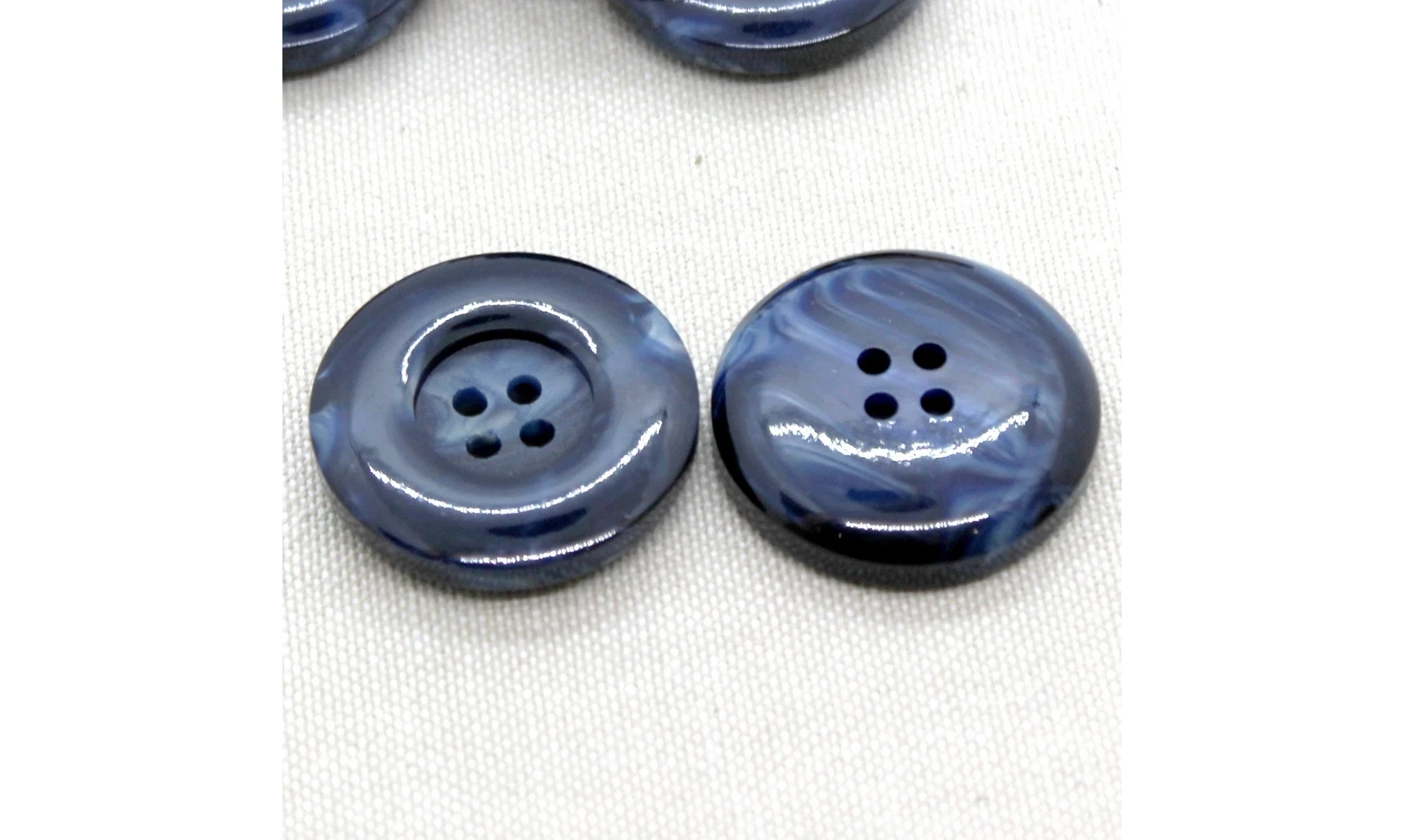 6 boutons / 30MM / Bleu