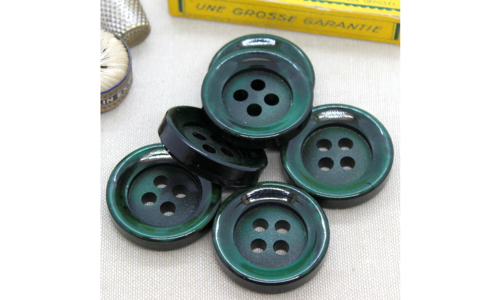 6 boutons / 35MM / Vert