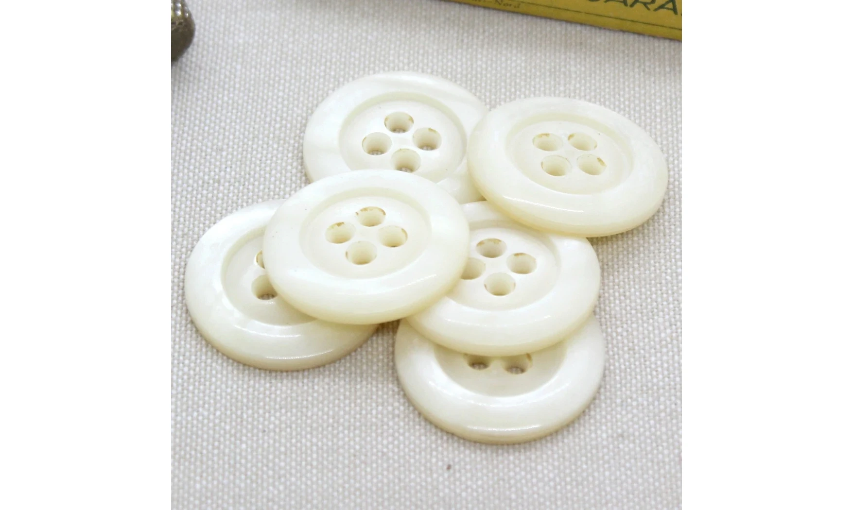 Boutons VINTAGE / 28MM / Ivoire