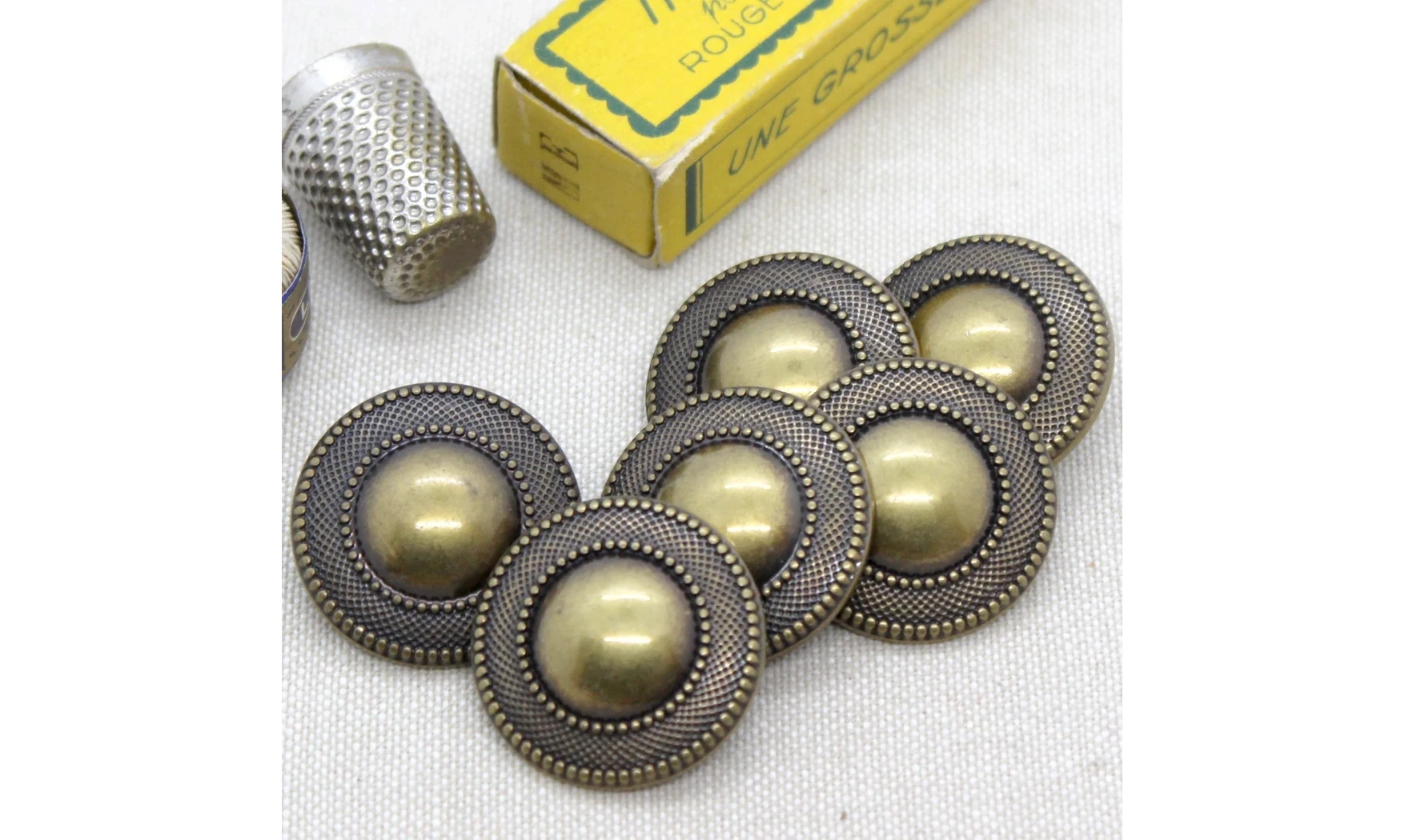 Vintage Button 106B