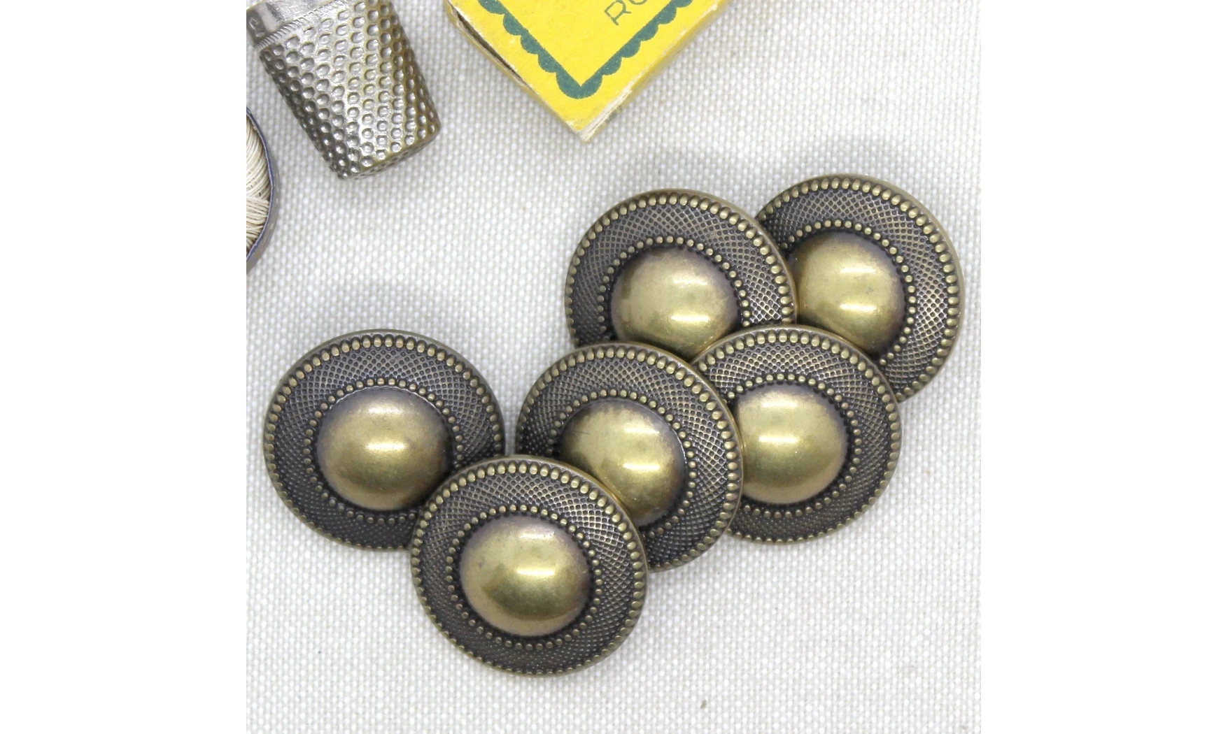 Vintage Button 106B