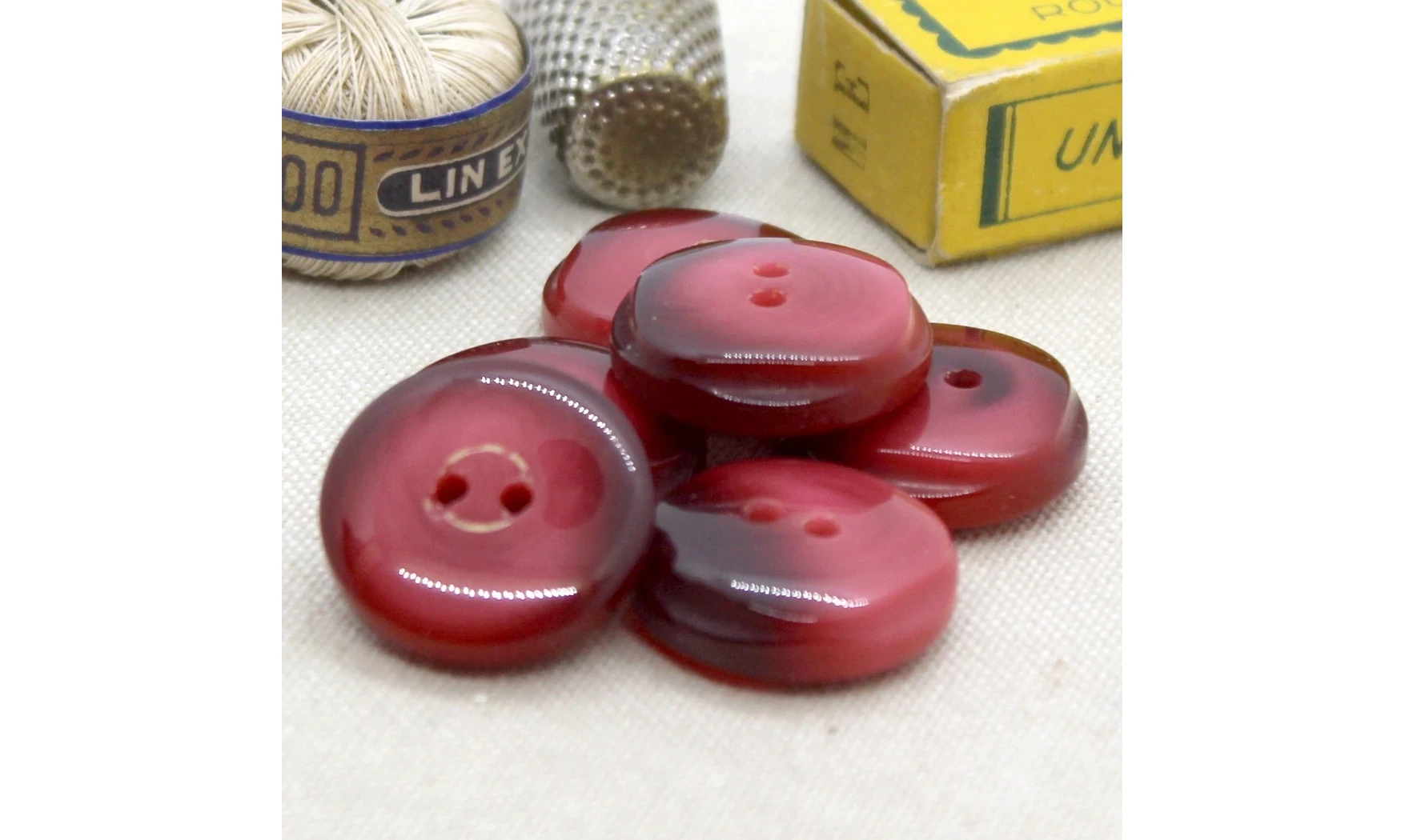 6 boutons / 22MM / Rouge
