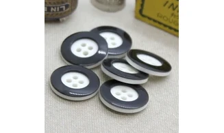 6 Boutons / 20MM / Noir et blanc