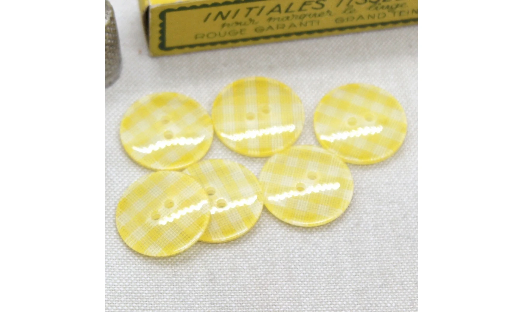 6 boutons / 22MM / Jaune Vichy