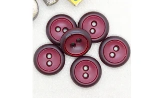 6 boutons / 31MM / Rouge