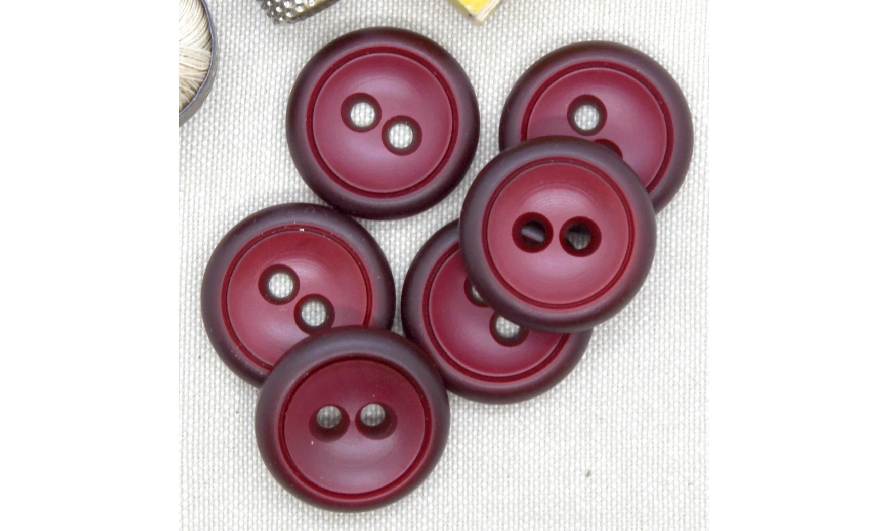 6 boutons / 26MM / Rouge
