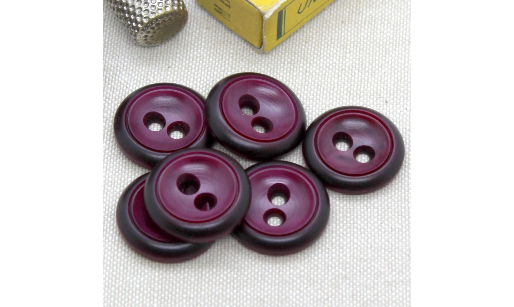 6 boutons / 22MM / Rouge
