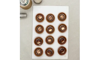 Carte à boutons - Boutons Bruns