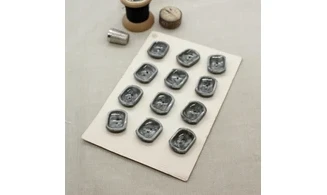 Carte à boutons - Boutons gris