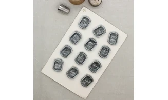 Carte à boutons - Boutons gris