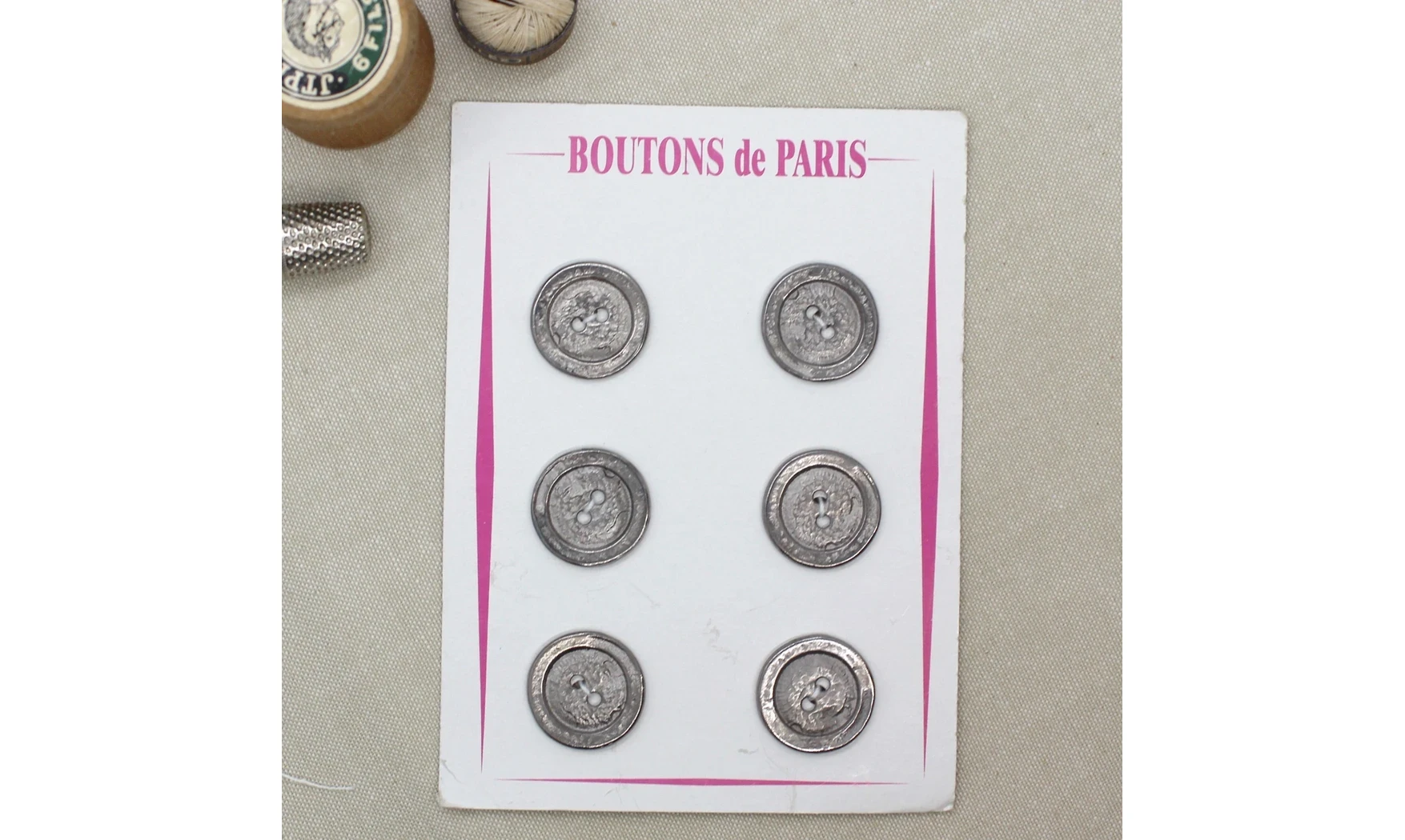 Carte à boutons - Boutons Métal argenté