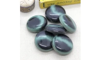 Vintage Button 284B
