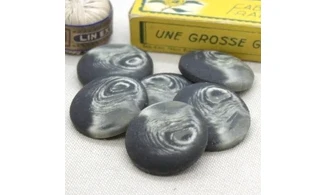 Vintage Button 287B