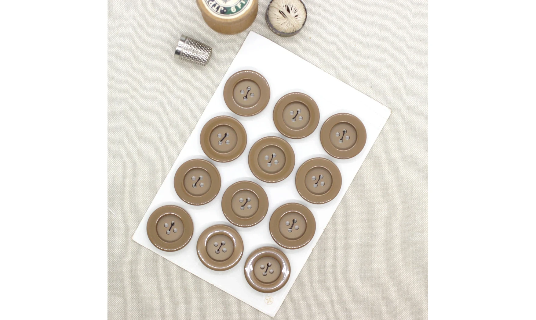 Carte à boutons - Boutons Bruns