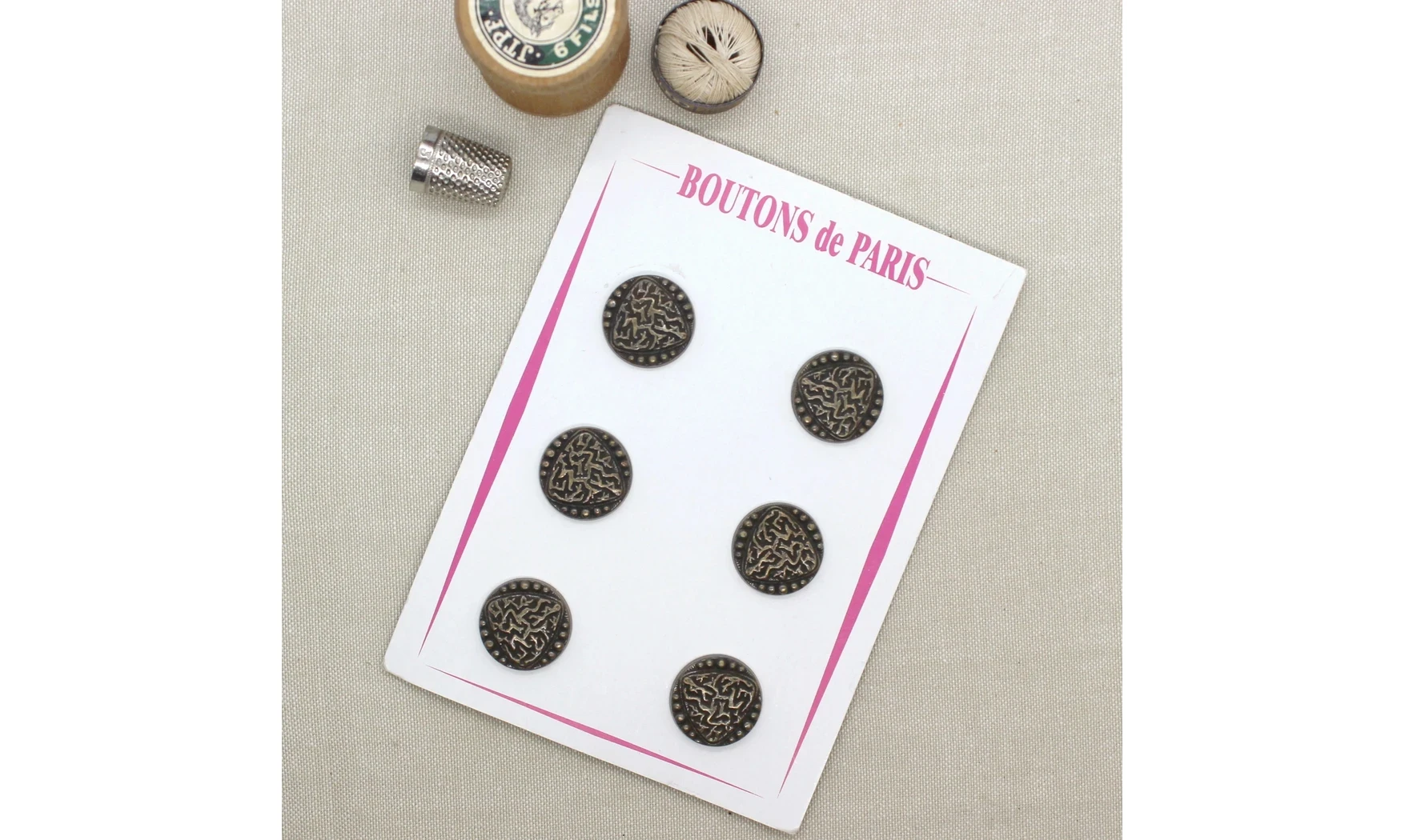 Carte à boutons - Boutons Effet Métal