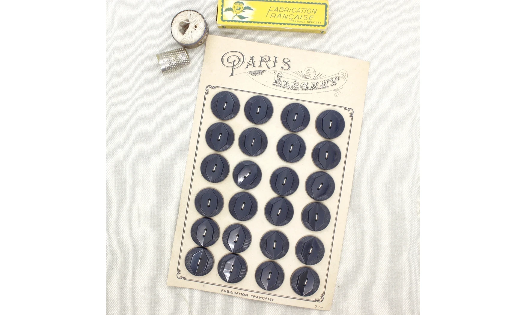 Carte à boutons - Boutons Noirs