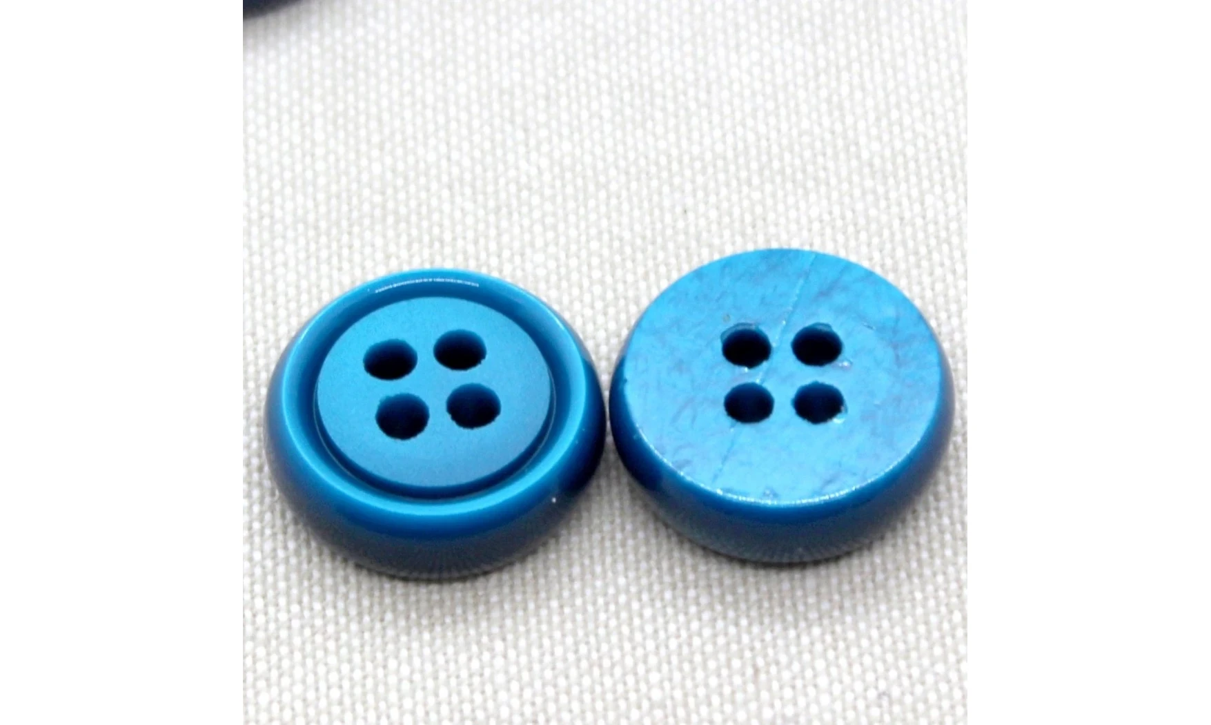 6 boutons / 21MM / Bleu vif
