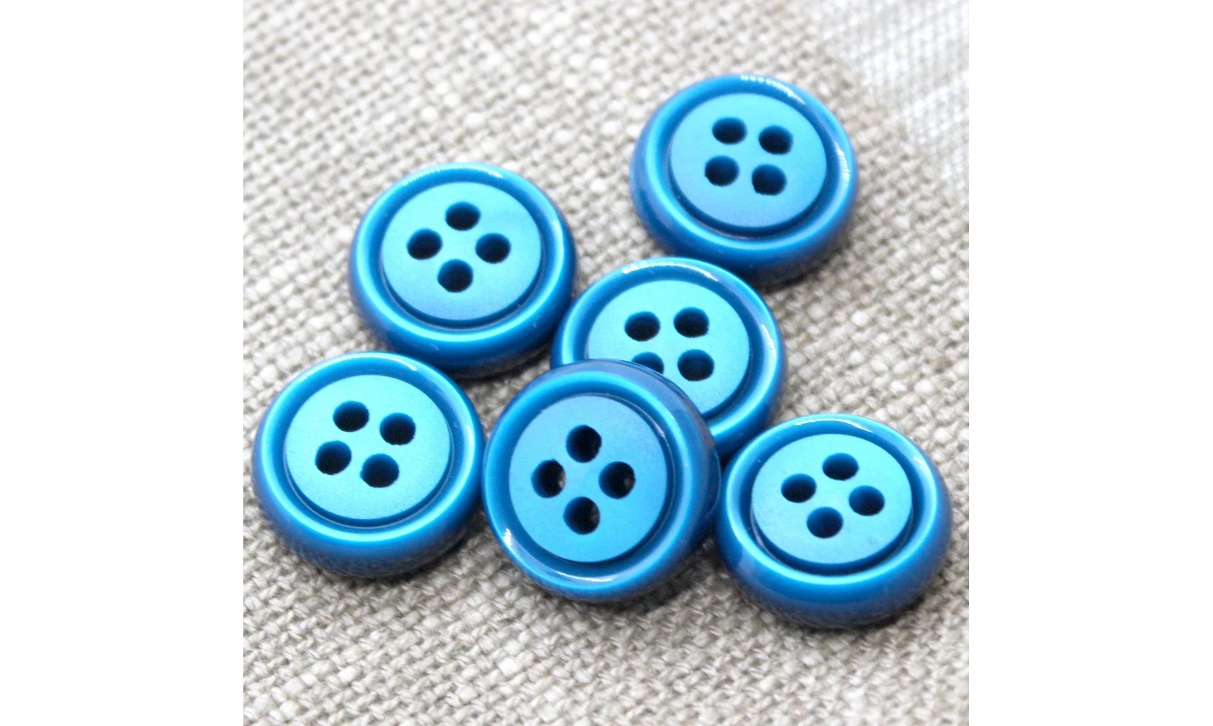 6 boutons / 21MM / Bleu vif