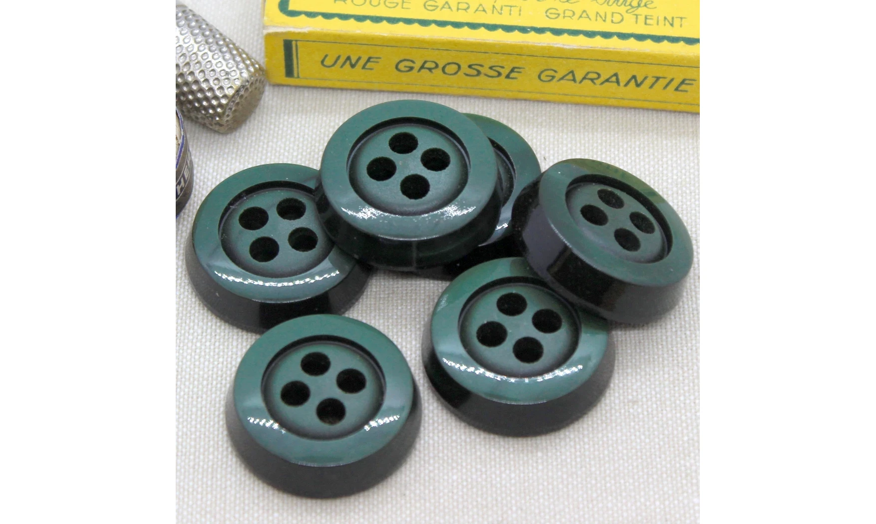 6 Boutons / 30MM / Vert