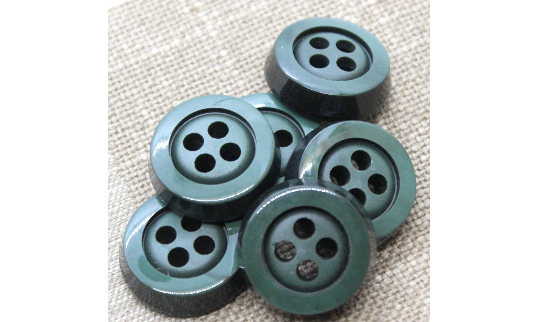 6 Boutons / 30MM / Vert