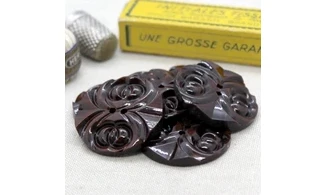 6 boutons / 33,5MM / Brun