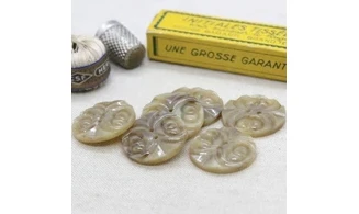 Vintage Button 303B