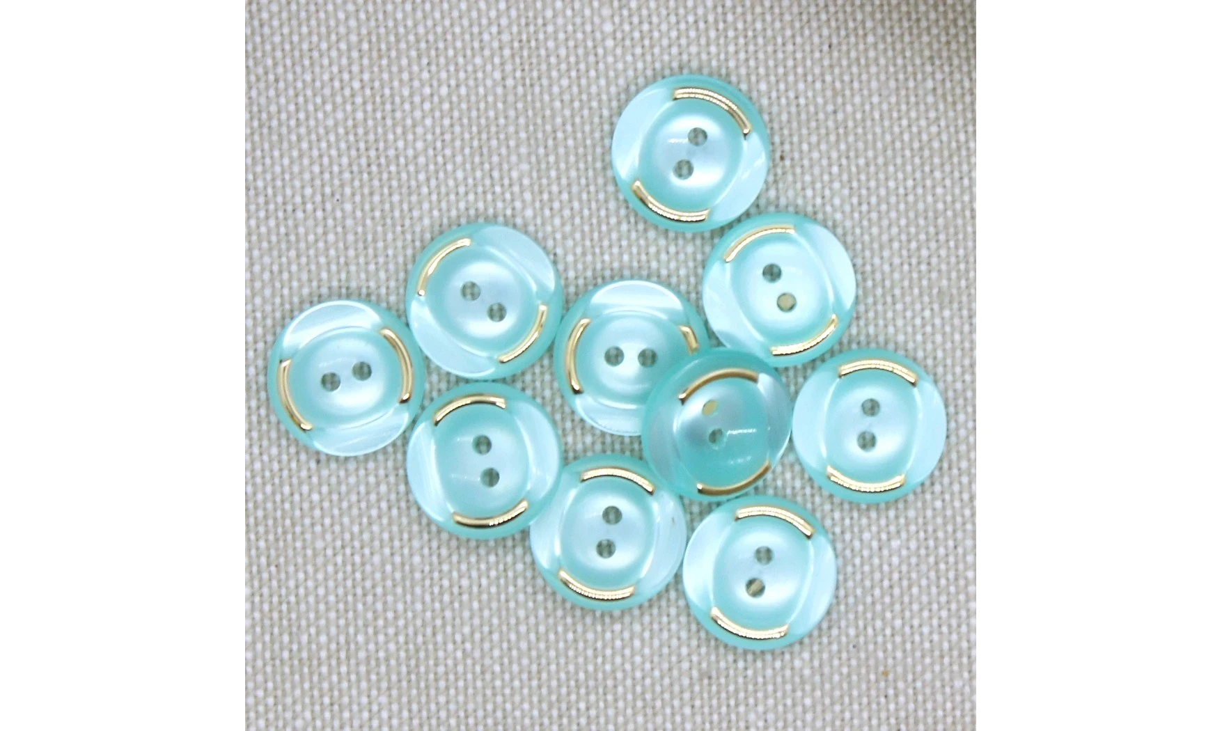Vintage Button 094E