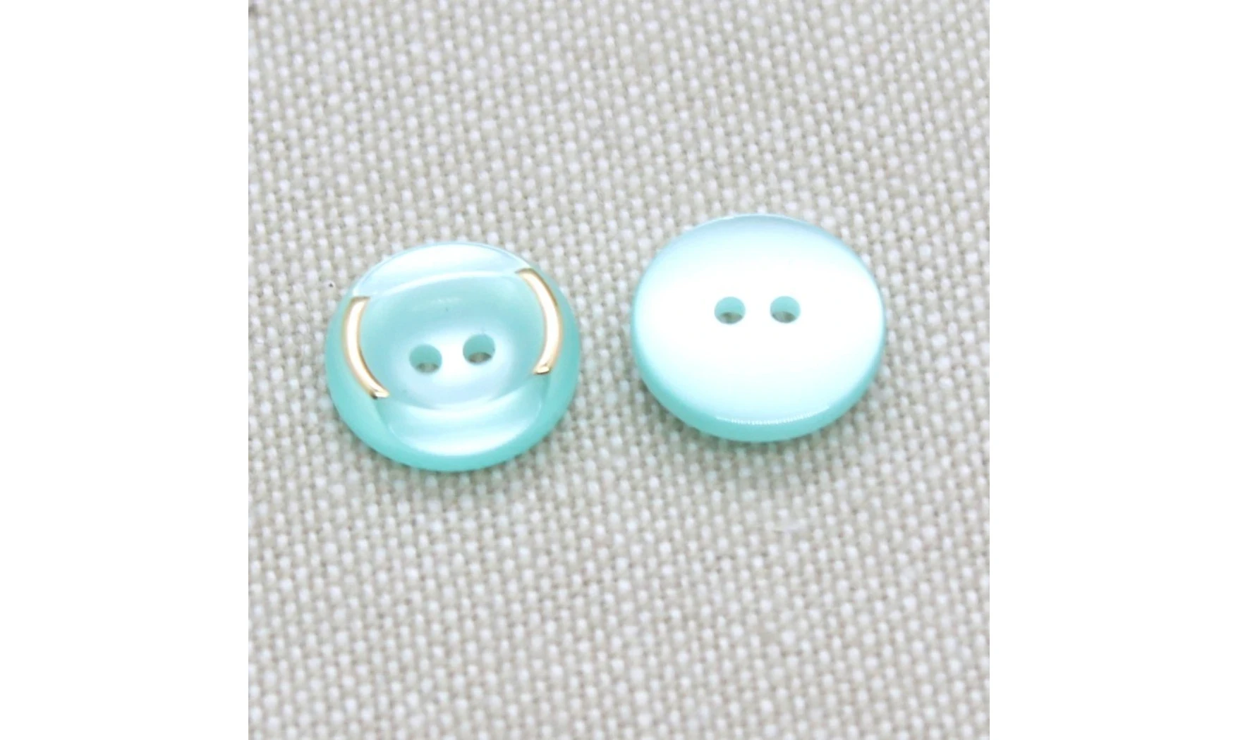 Vintage Button 094E