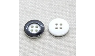 Vintage button 047A