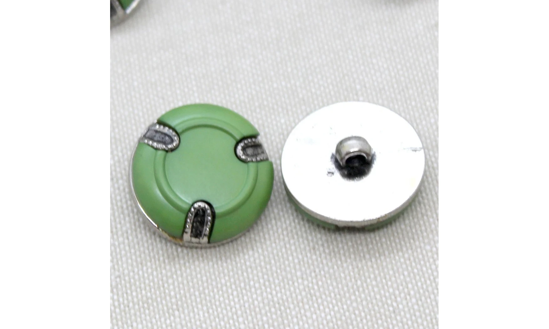 6 boutons / 22MM / Vert