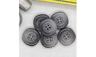 Vintage Button 192B-2