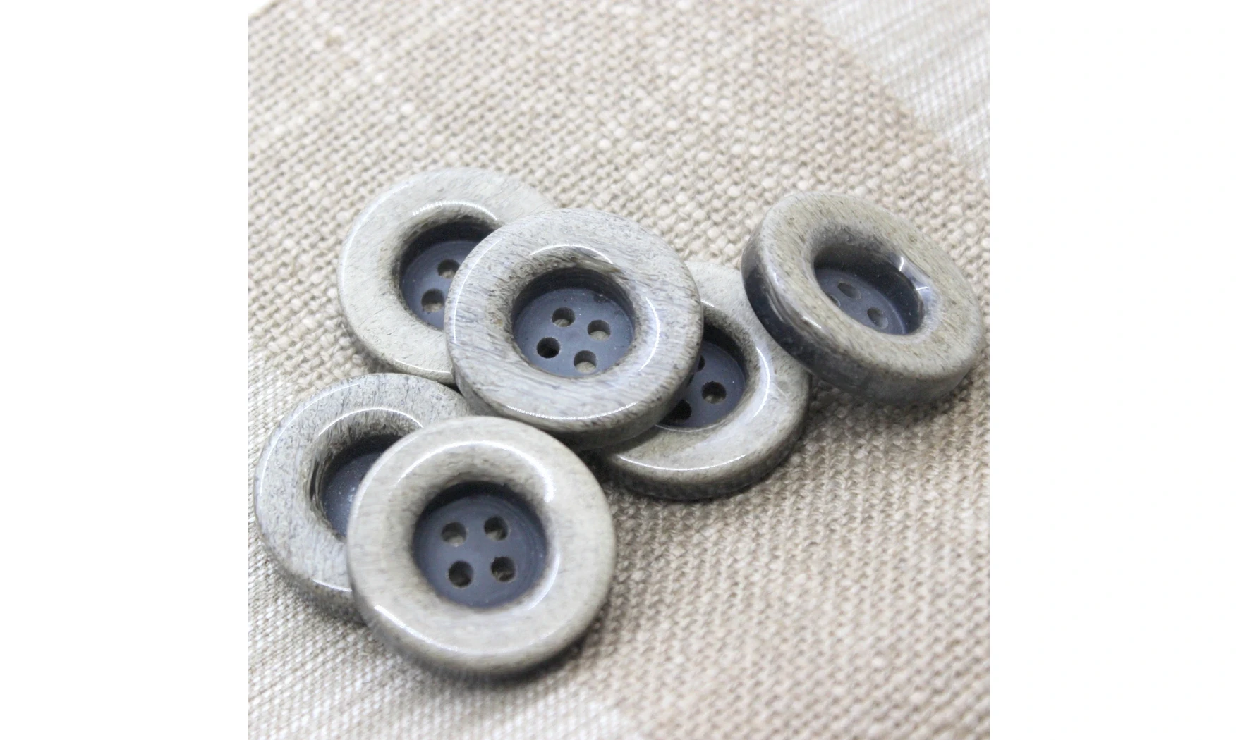 Vintage Button 433B