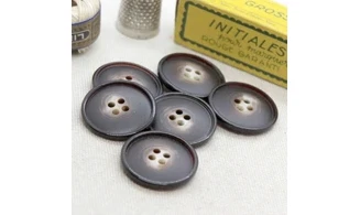 6 boutons / 25MM / Brun