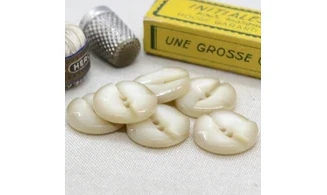 6 boutons / 22MM / Ivoire