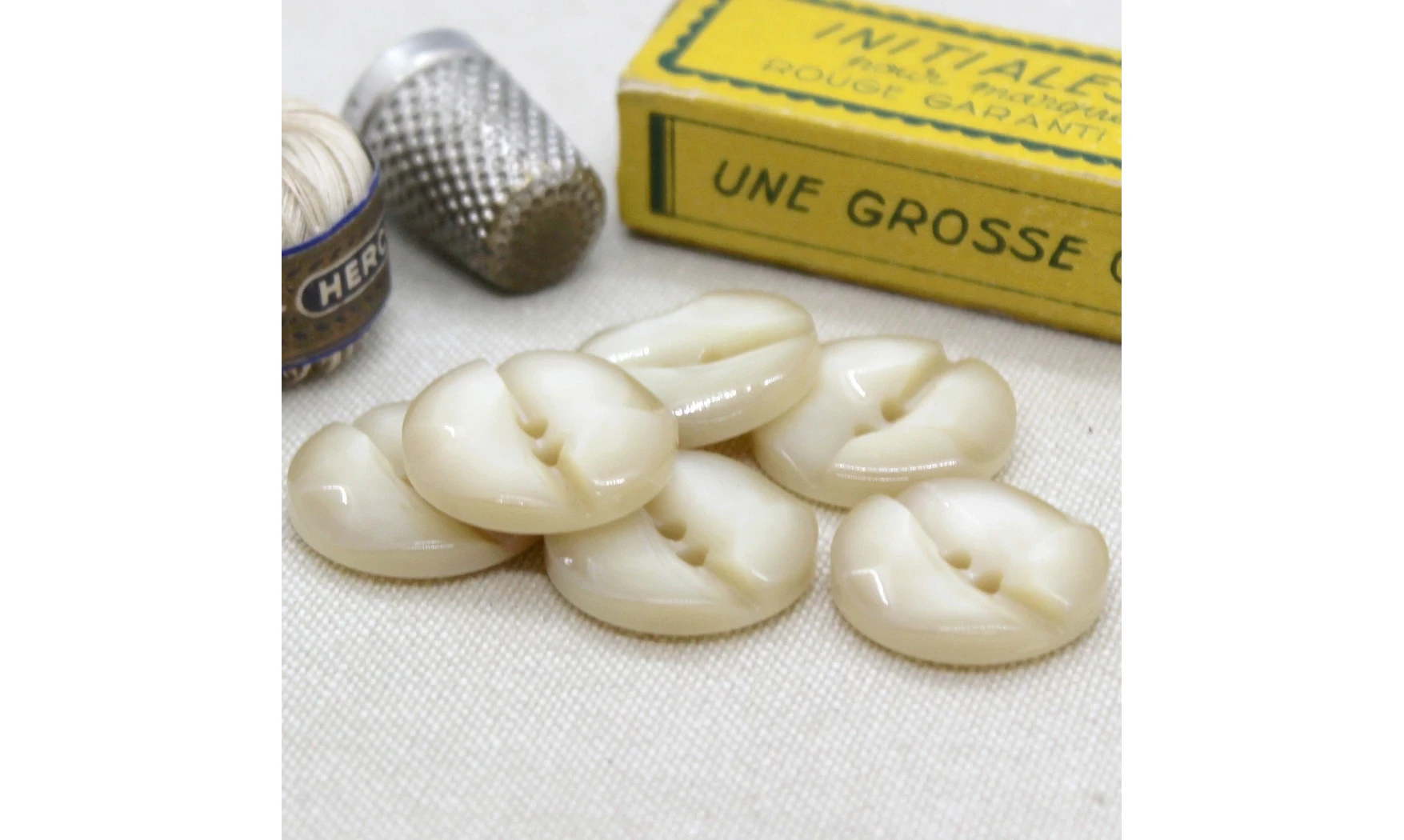 6 boutons / 22MM / Ivoire