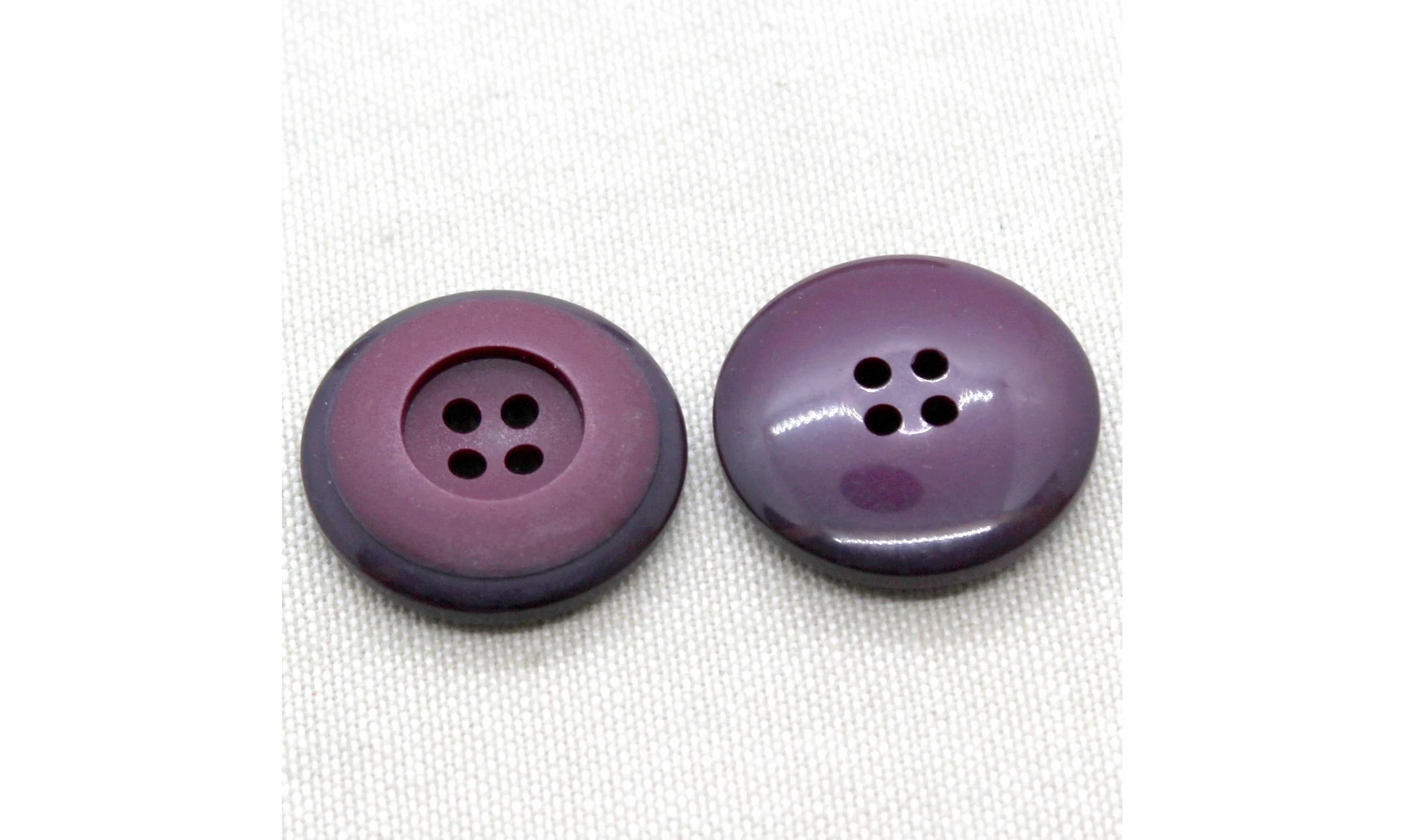 6 boutons / 28MM / Rouge