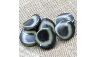 Vintage Button 147B-2