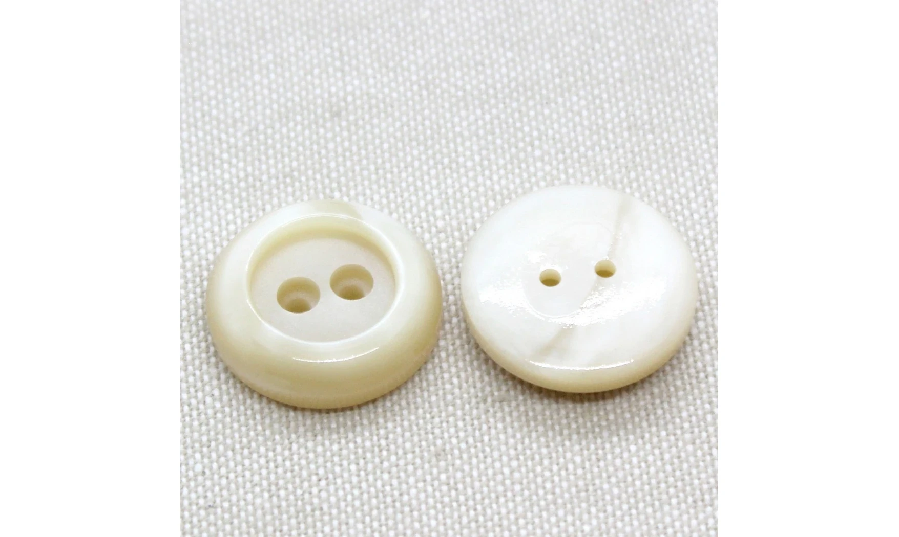 6 boutons / 21MM / Ivoire