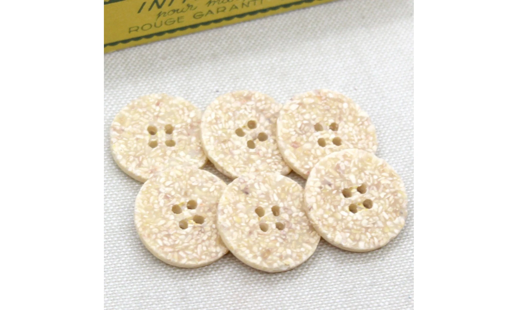 6 boutons / 22MM / Beige "Liège"
