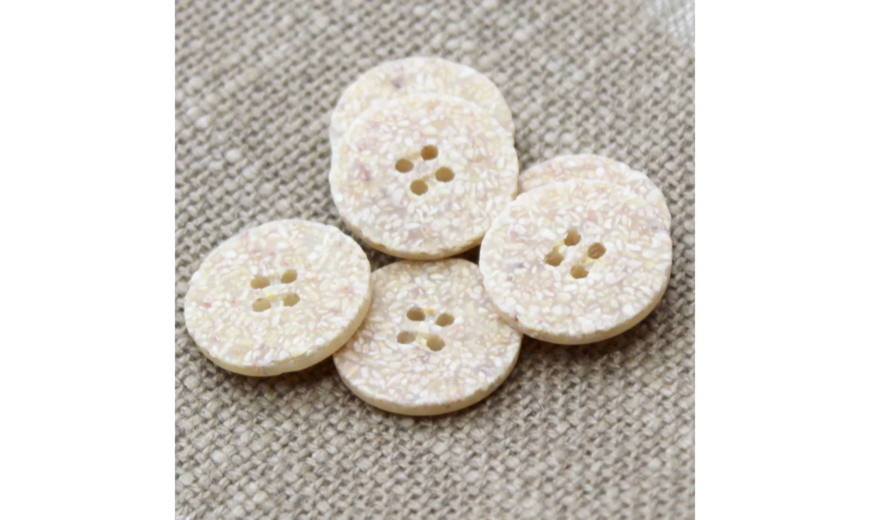 6 boutons / 22MM / Beige "Liège"