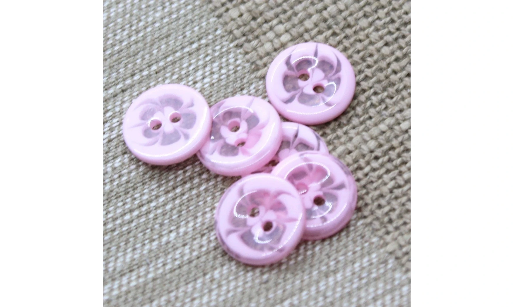 Vintage Button 325B