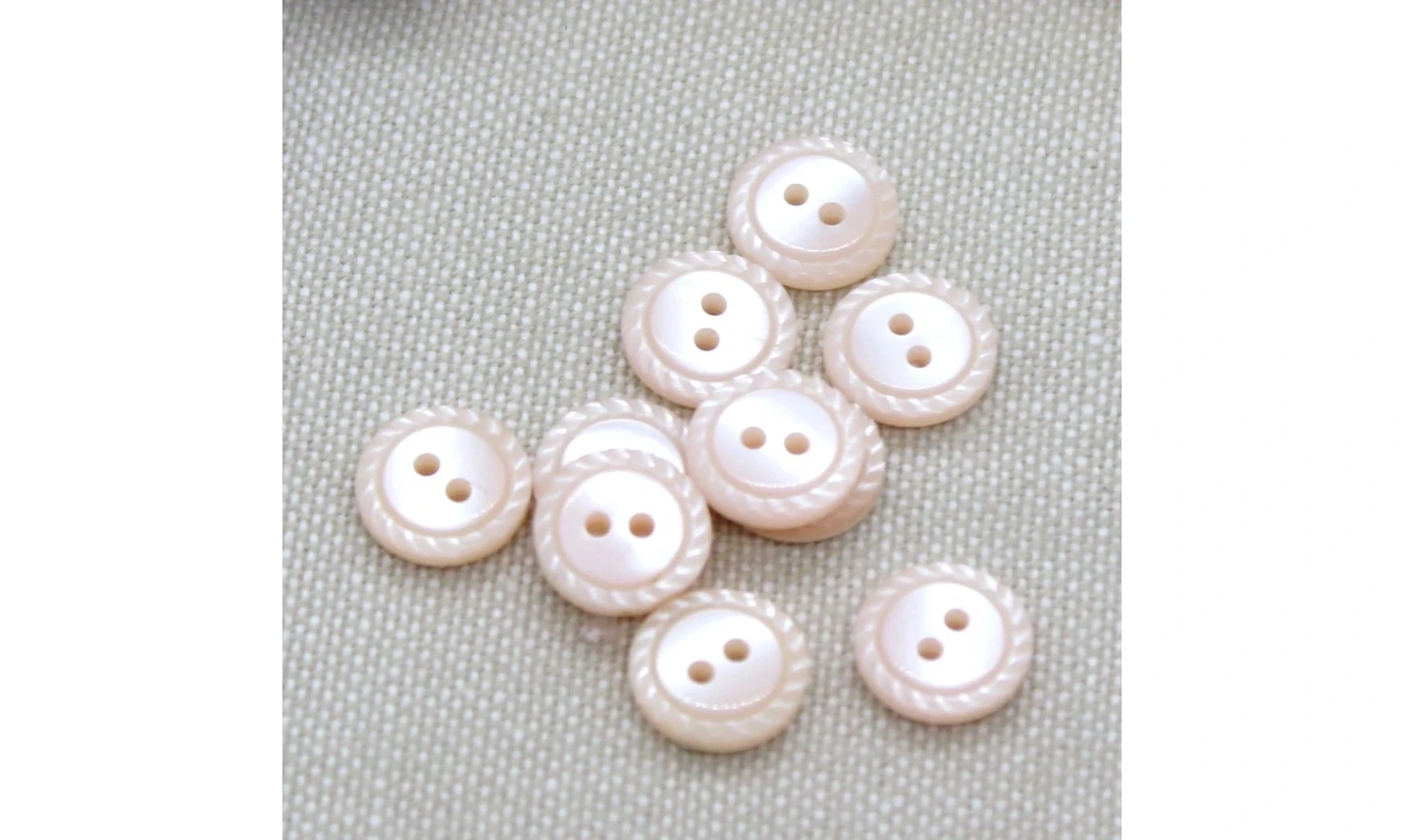 Vintage Button 429B