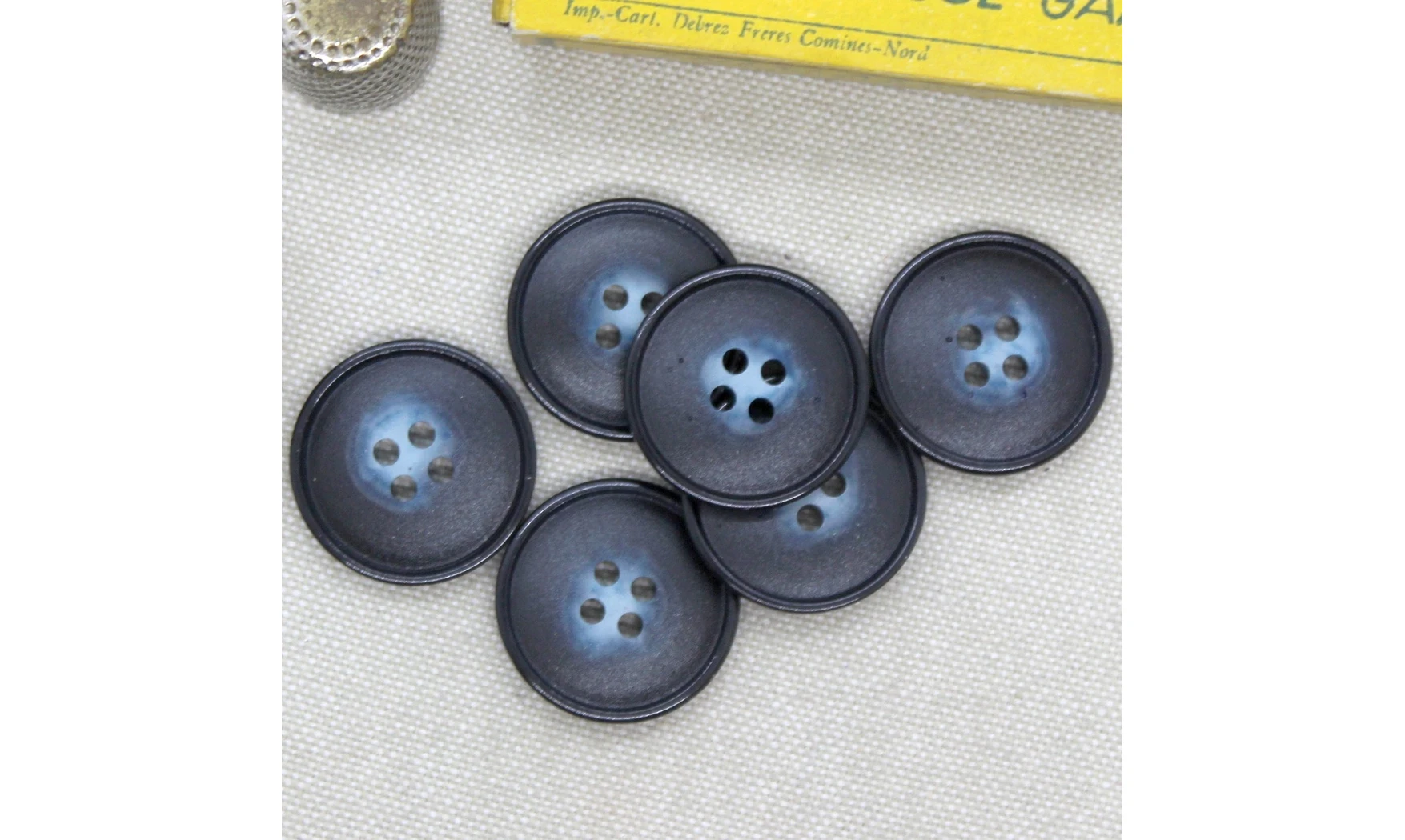 6 boutons / 22MM / Bleu