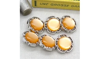 6 boutons / 21MM / Orange "Fleur"